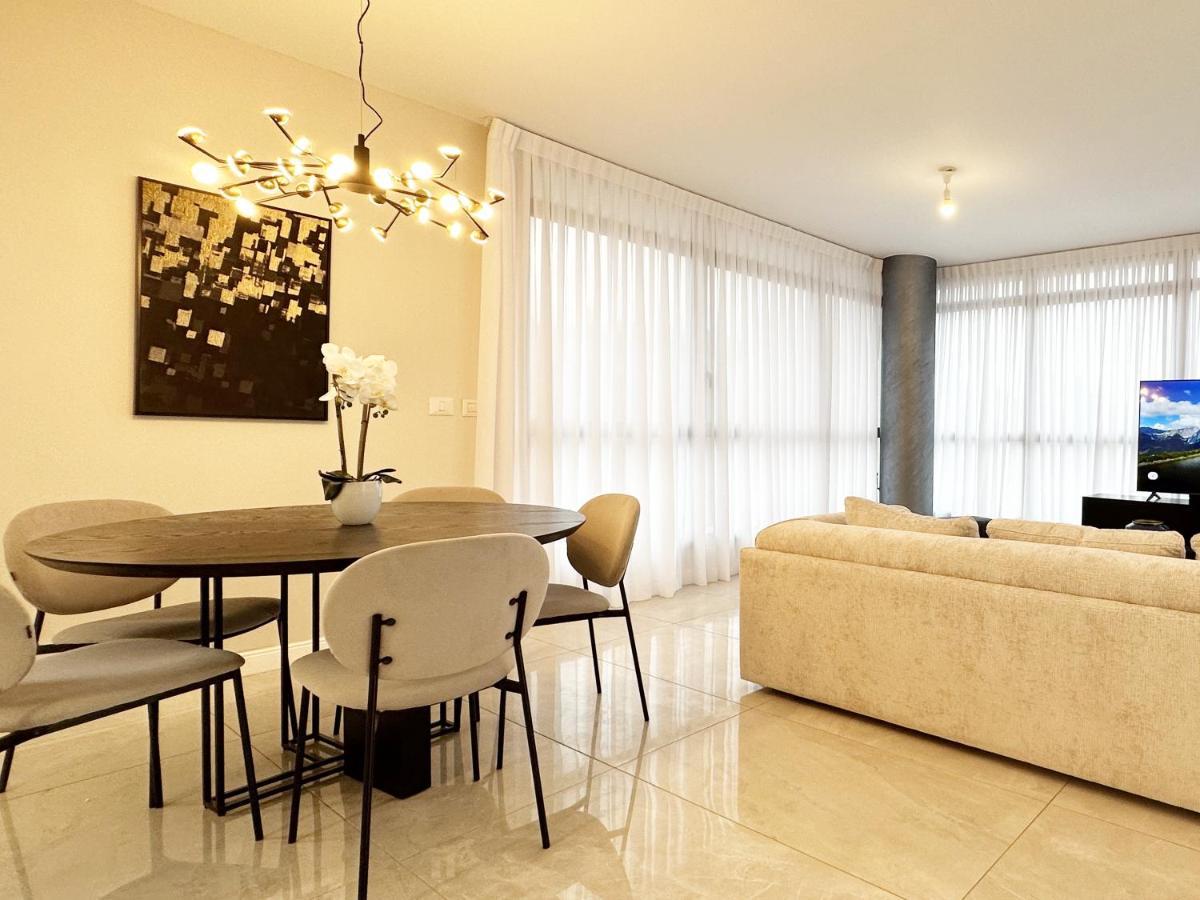 Mini Penthouse Near The Beach Netanya Ngoại thất bức ảnh