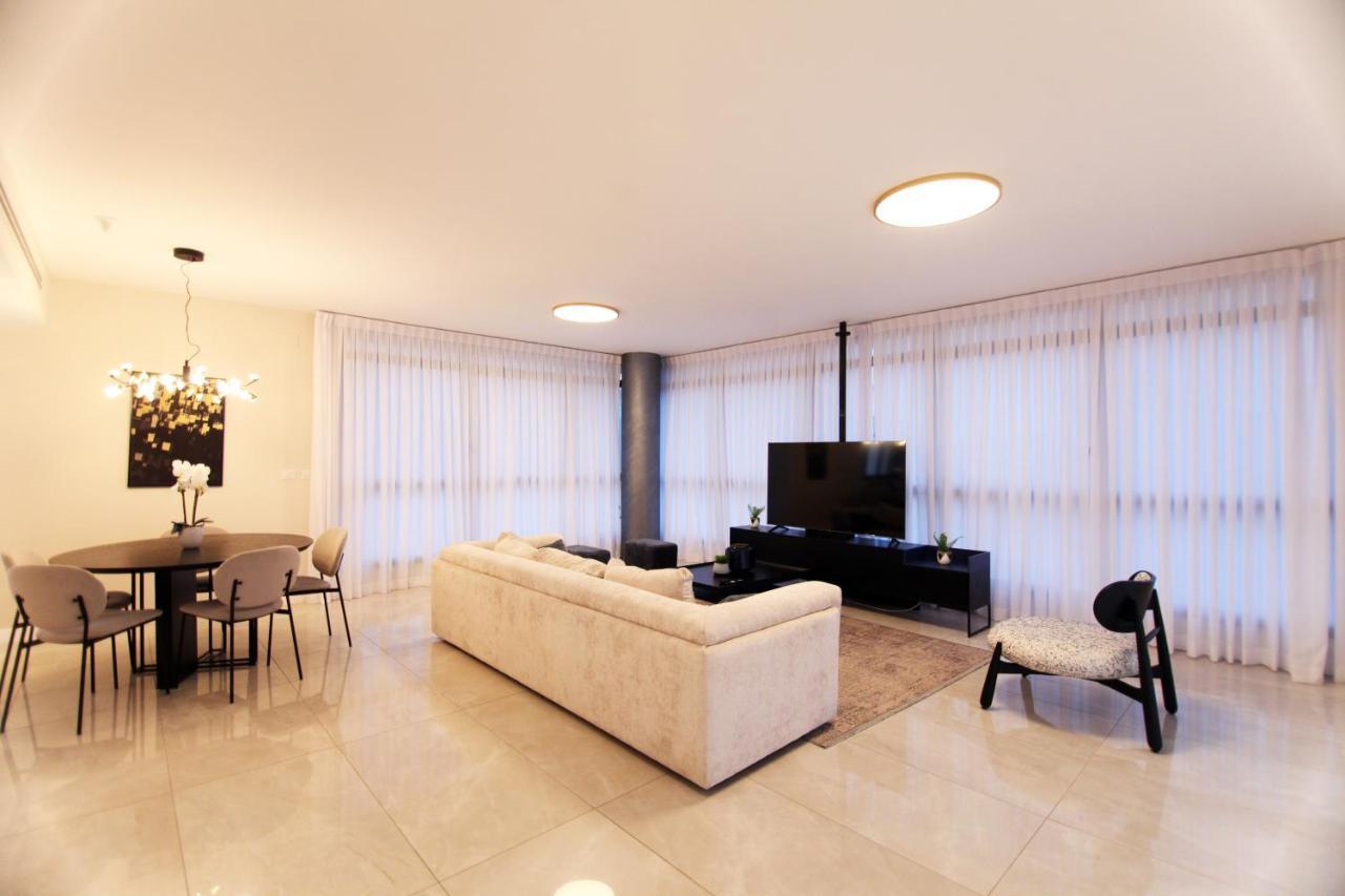 Mini Penthouse Near The Beach Netanya Ngoại thất bức ảnh