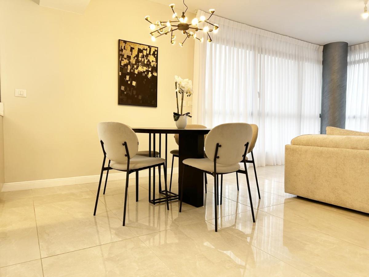 Mini Penthouse Near The Beach Netanya Ngoại thất bức ảnh