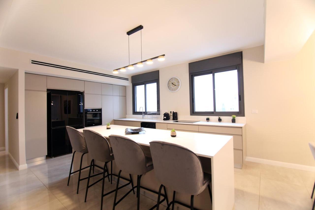 Mini Penthouse Near The Beach Netanya Ngoại thất bức ảnh