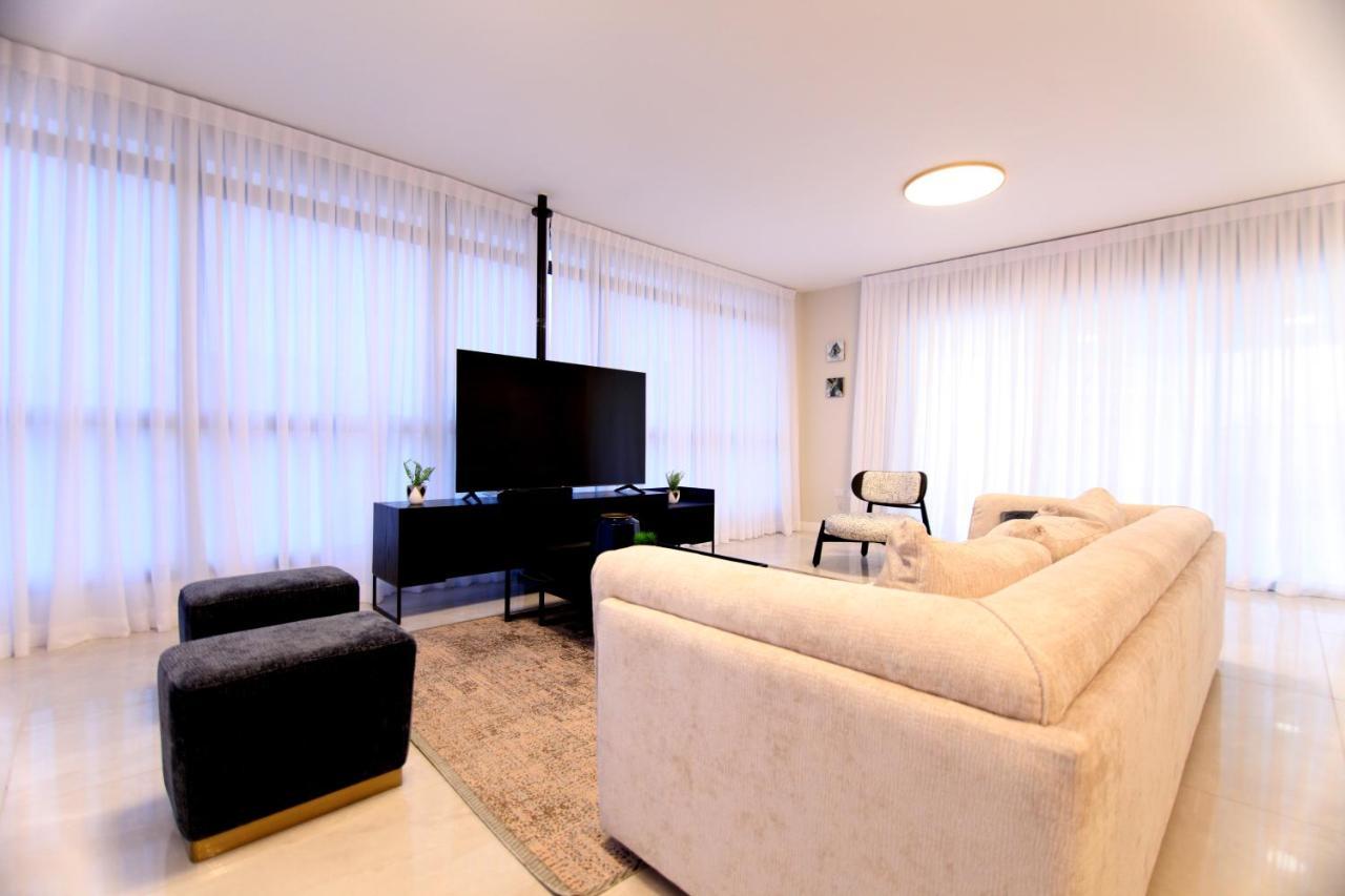Mini Penthouse Near The Beach Netanya Ngoại thất bức ảnh