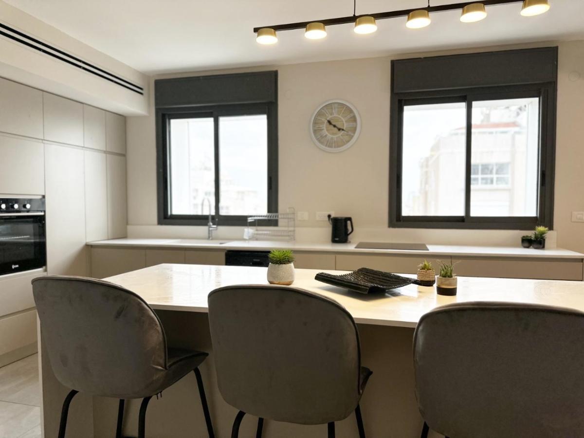 Mini Penthouse Near The Beach Netanya Ngoại thất bức ảnh